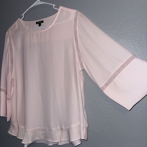 Apt 9 Women’s Blouse Top 3/4 Sleeve Ruffles Bohemian Perforated Details Size L - Picture 4 of 11